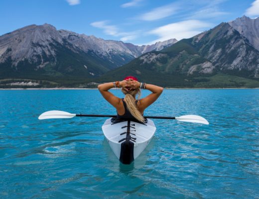 healthy holidays include kayaking in crystal clear blue waters
