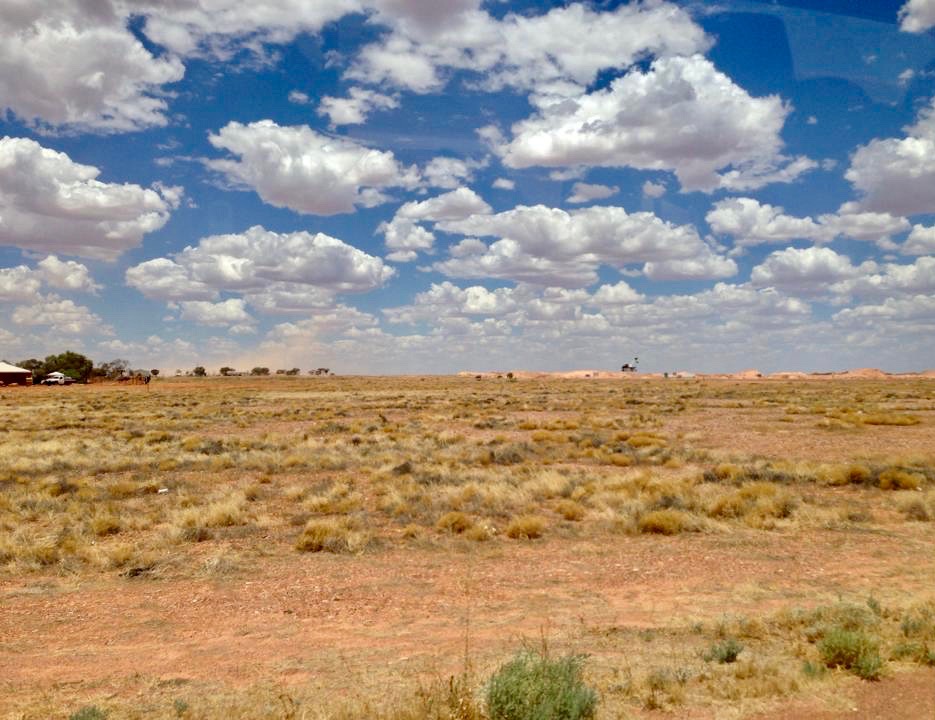 Coober-Pedy-Landscape-in-the-Australian-Outback