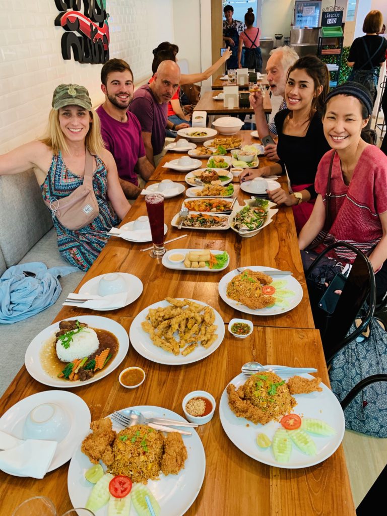 best-restaurants-in-chiang-mai-sumrub-gubkao-2