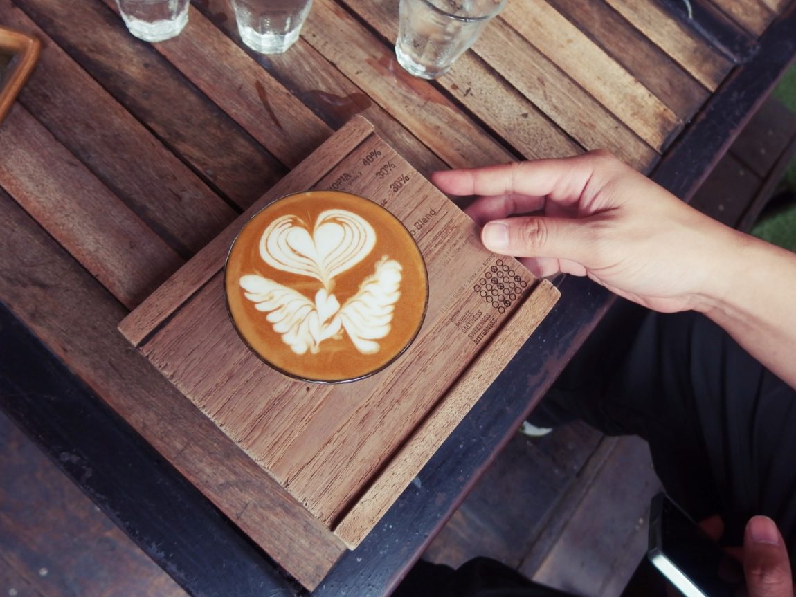 best-coffee-in-chiang-mai-latte-art