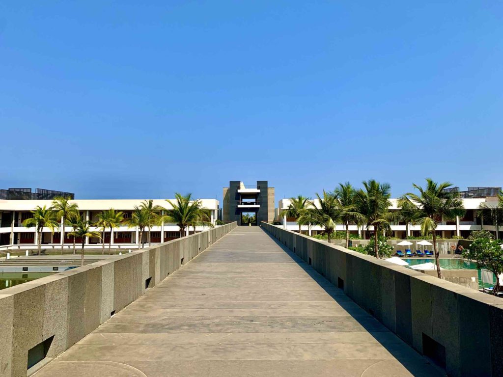 brutalist-architecture-intercontinental-chennai-best-place-to-stay-mahabalipuram