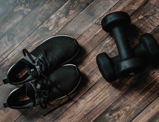 how-to-exercise-at-home-you-need-sneakers-dumbells