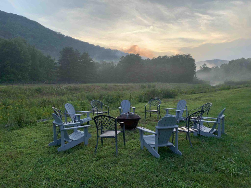 copperhood-resort-fire-pit-in-the-catskills-mountains