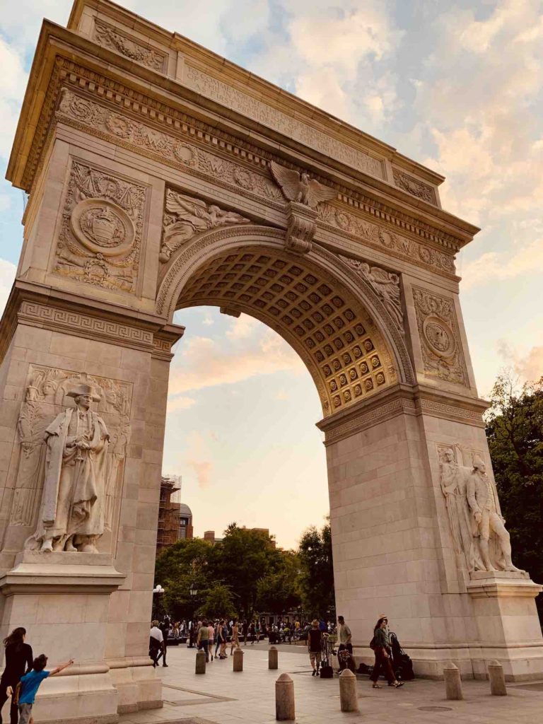 things-to-do-in-nyc-visit-washington-square-park-with-its-famous-arch