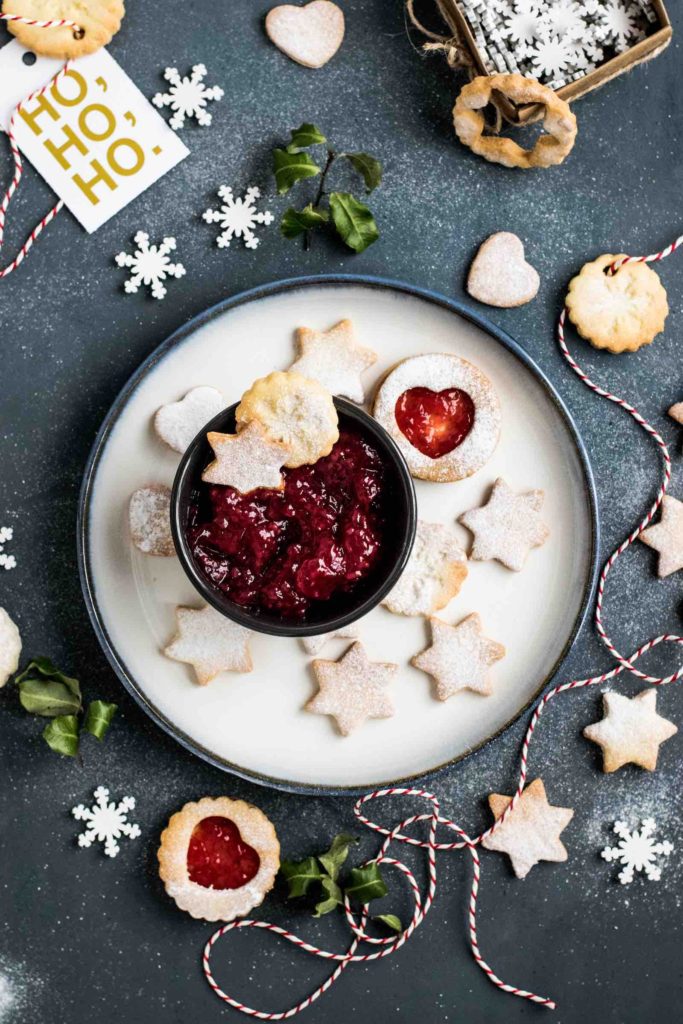 beautiful-christmas-cookies-can-also-be-healthy-holiday-desserts