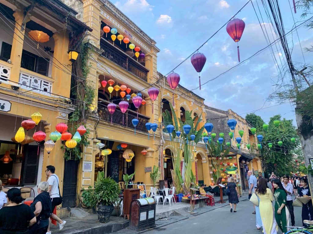 exterior-morning-glory-restaurant-with-colorful-lanterns-hoi-an-vietnam