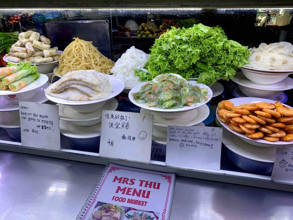 things-to-do-in-hoi-an-visit-central-market-for-authentic-vietnamese-food