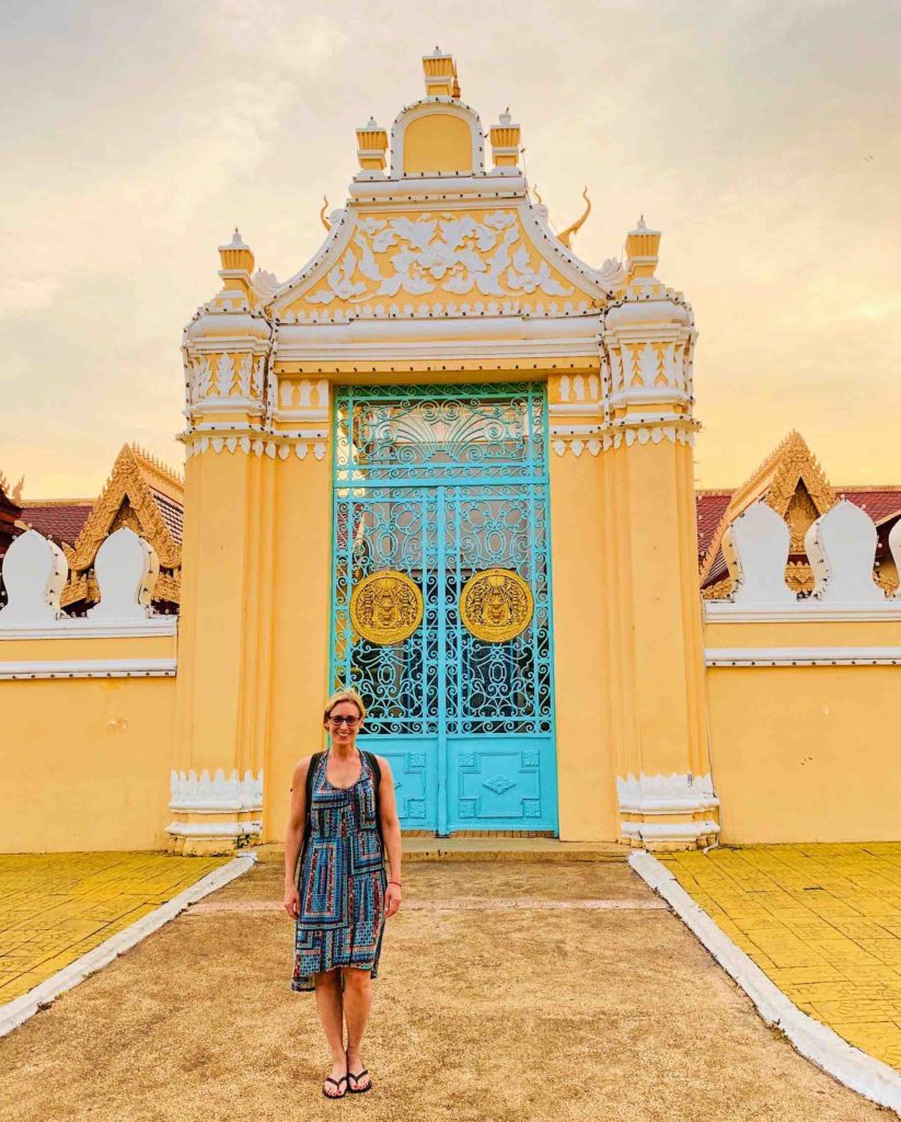 woman-traveling-solo-merry-in-phnom-penh-cambodia