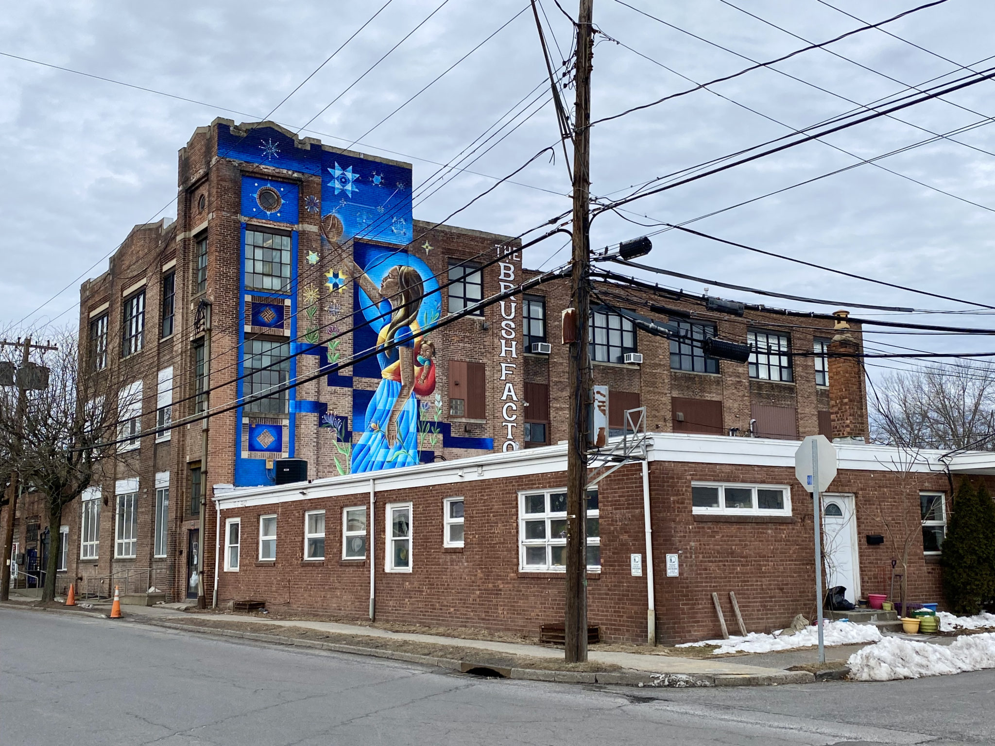 kingstonn-mural-on-a-factory-building-midtown-kingston-new-york