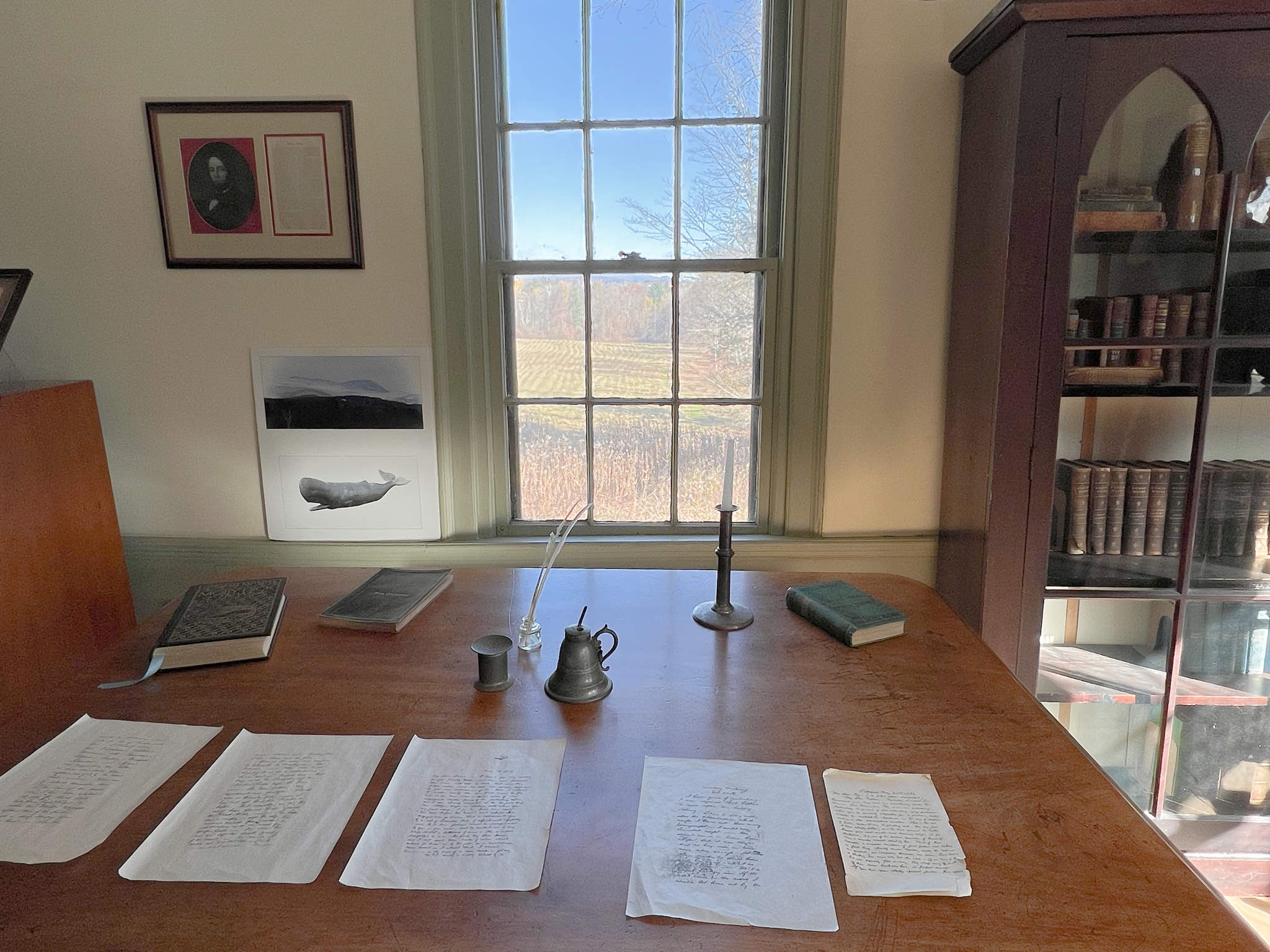 the-desk-where-herman-melville-wrote-moby-dick-arrowhead-pittsfield-massachusetts
