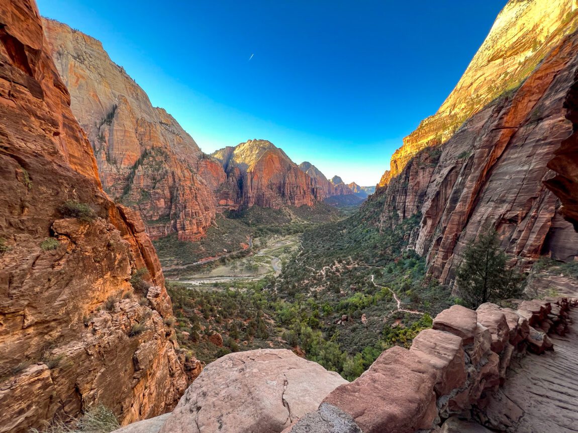 Zion-canyon-from-angels-landing-trail