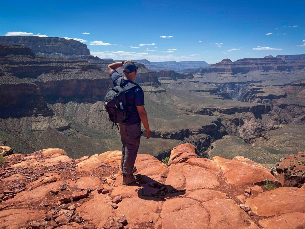 prash-enjoying-the-view-from-skeleton-point-grand-canyon-arizona