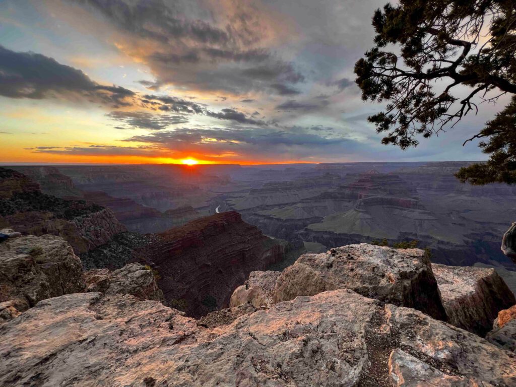 sunset-hopi-point-grand-canyon-arizona